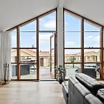 Three-bedroom In 펜션