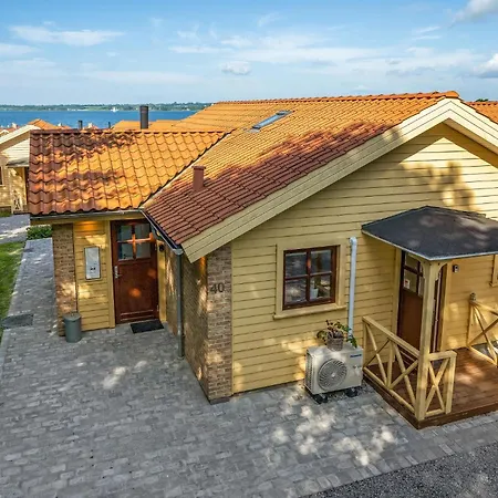 Three-bedroom In Сasa de vacaciones Egernsund