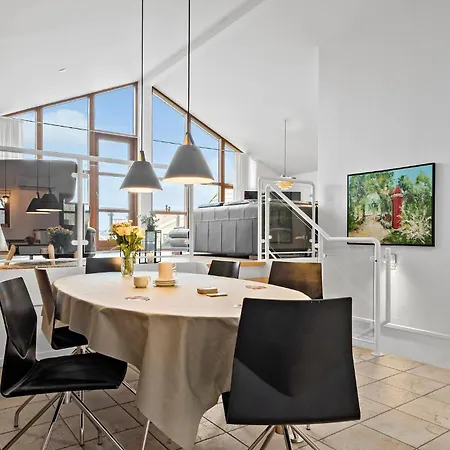 3 Bedroom In בית נופש Egernsund